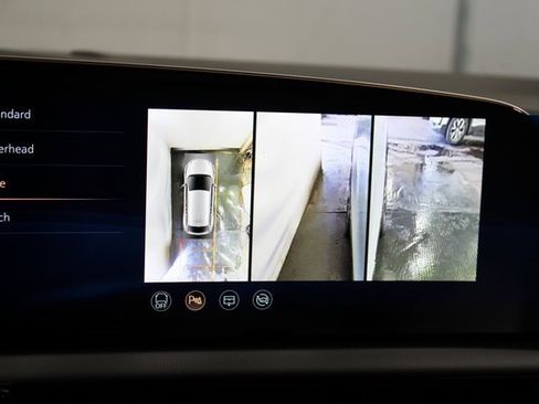 New 2025 Cadillac Optiq Sport 2 image 19