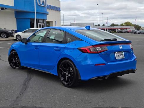 Used 2023 Honda Civic Sport image 6