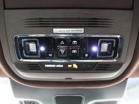 Used 2021 Lincoln Aviator Black Label w/ Class IV Trailer Tow Package image 19