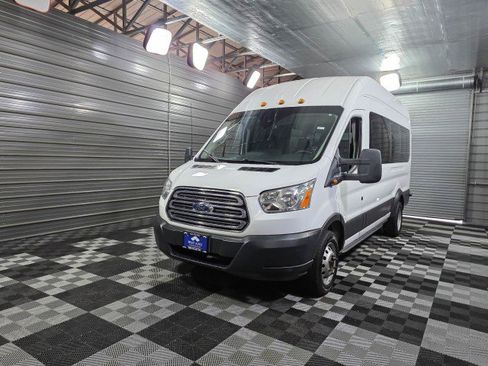 Used 2018 Ford Transit 350 XLT image 37