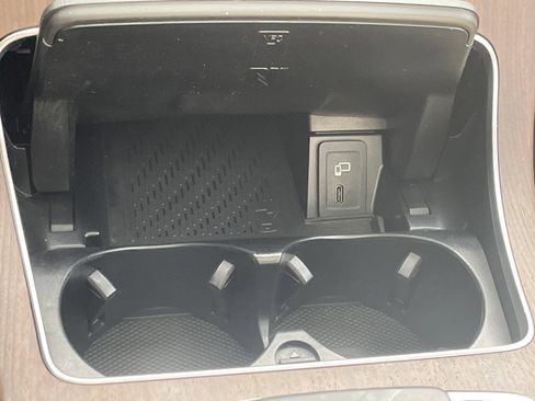 Certified 2020 Mercedes-Benz GLC 300 image 36