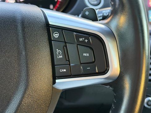 Used 2018 Land Rover Discovery Sport HSE AWD/4WD image 39