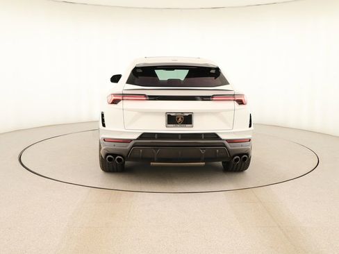 Used 2023 Lamborghini Urus Performante AWD/4WD image 5