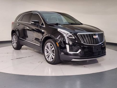 Used 2024 Cadillac XT5 Premium Luxury w/ Technology Package FWD image 7