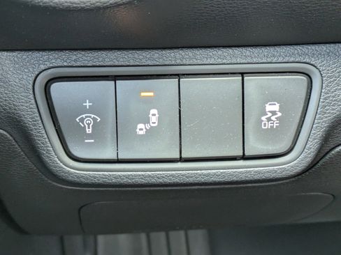 Certified 2024 Kia Forte GT-Line image 17