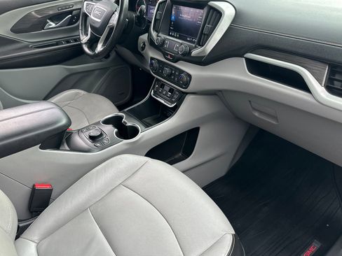 Used 2020 GMC Terrain SLT w/ Preferred Package image 17