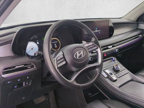 Used 2024 Hyundai Palisade Limited AWD/4WD image 10