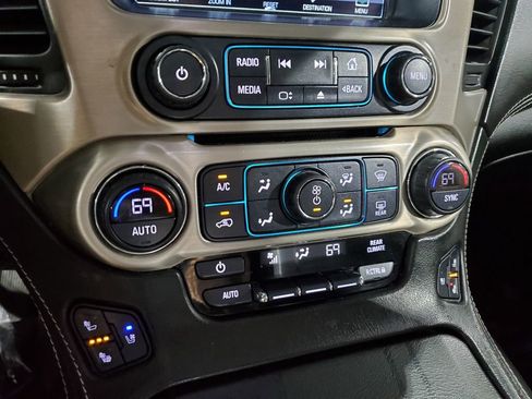 Used 2018 GMC Yukon Denali w/ Open Road Package RWD image 41