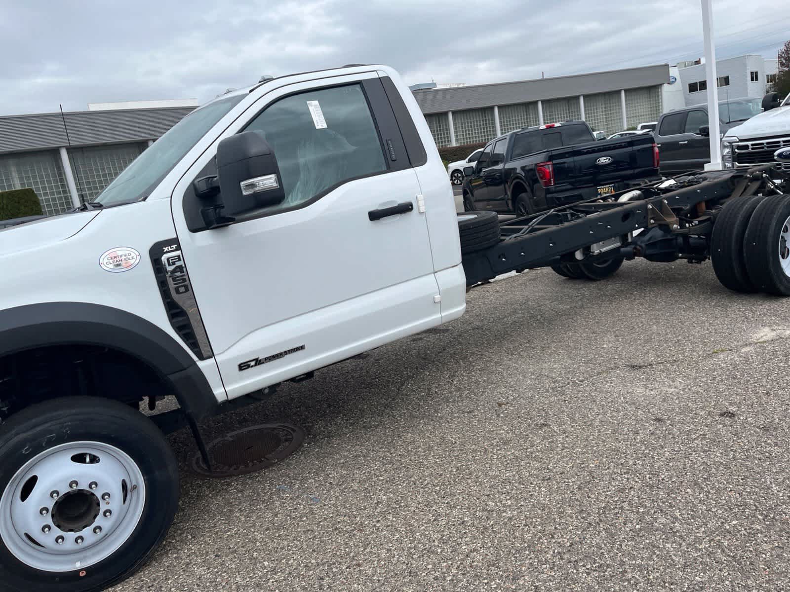 Used 2023 Ford F450 XLT w/ XLT Value Package RWD image 5