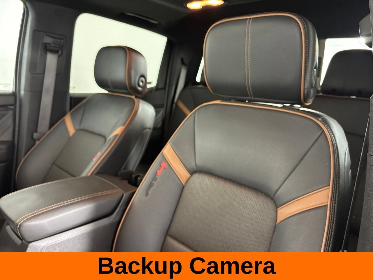 Used 2024 GMC Canyon AT4 w/ AT4 Premium Package AWD/4WD image 14