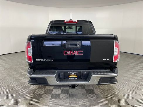 Used 2017 GMC Canyon SLE image 24