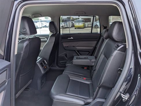 Certified 2023 Volkswagen Atlas SE image 21