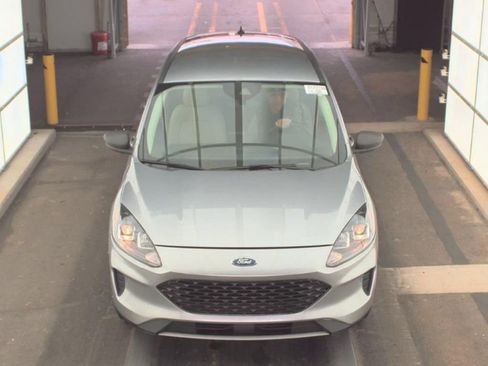 Used 2022 Ford Escape SE image 3