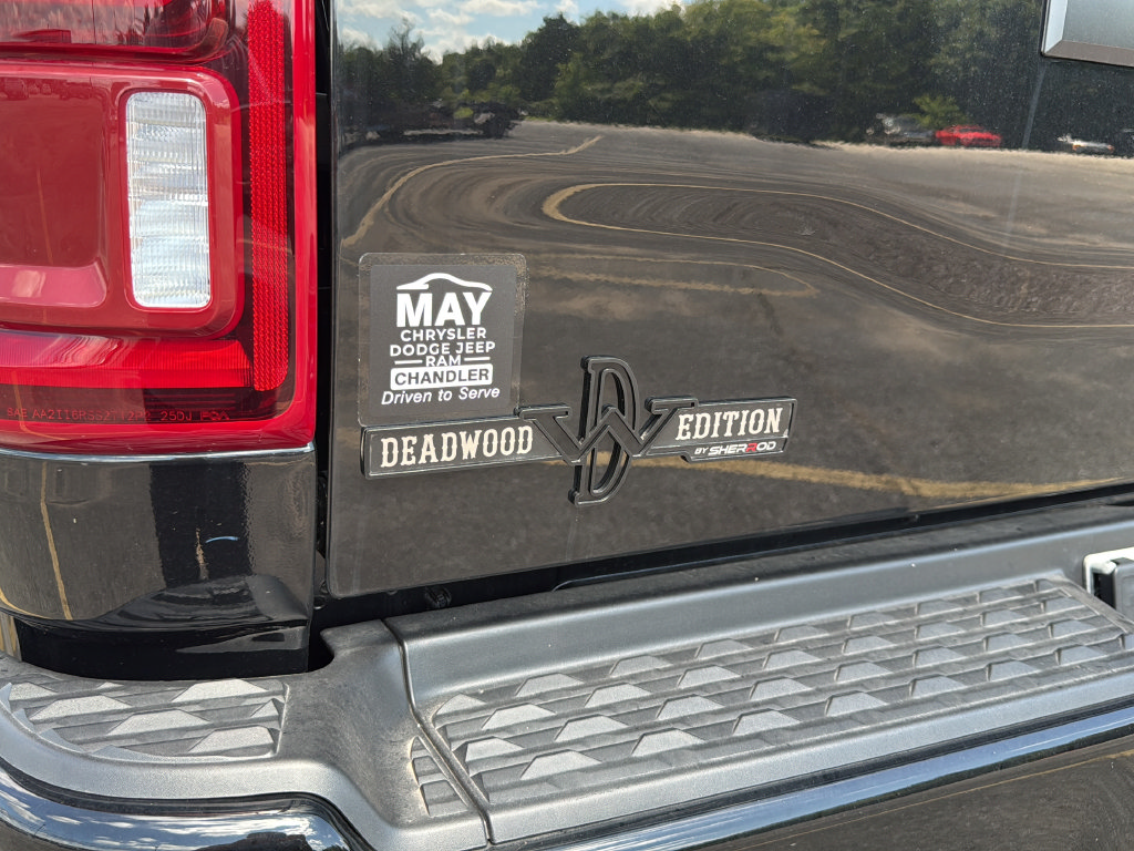New 2025 RAM 3500 Laramie w/ Night Edition AWD/4WD image 15