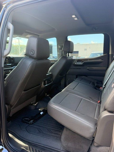 Used 2022 GMC Sierra 1500 Elevation w/ Elevation Premium Package AWD/4WD image 10