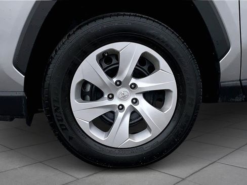 Used 2023 Toyota RAV4 LE image 10