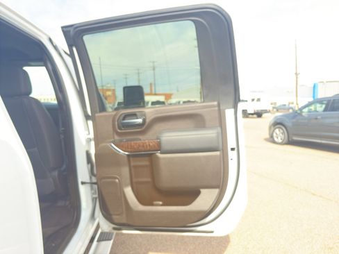 Used 2020 GMC Sierra 2500 Denali w/ Denali Ultimate Package image 18