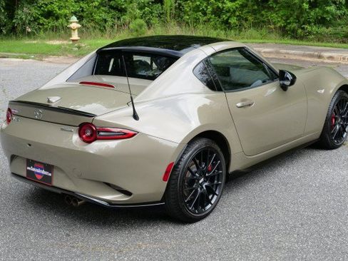 Used 2024 MAZDA MX-5 Miata RF Club w/ Weather Package RWD image 9