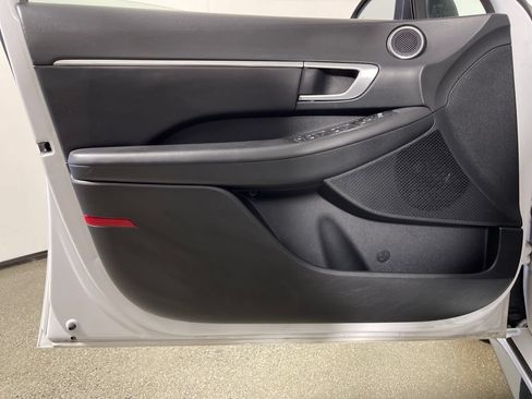 Certified 2022 Hyundai Sonata SEL w/ Winter Weather Package FWD image 20