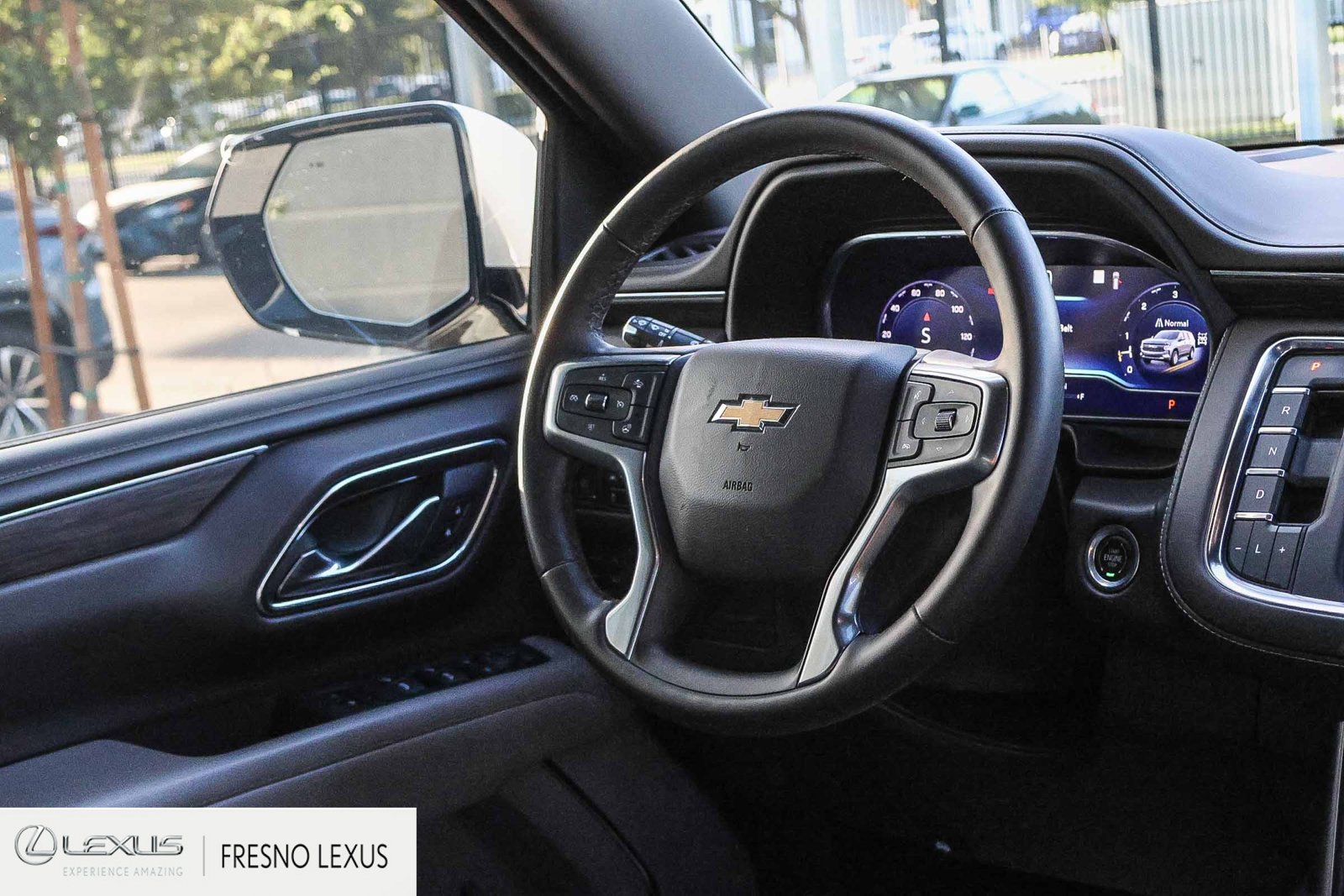 Used 2023 Chevrolet Tahoe LT w/ Luxury Package AWD/4WD image 16