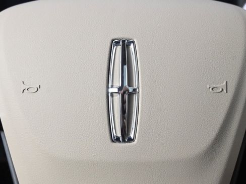 New 2026 Lincoln Corsair Premiere AWD/4WD image 36