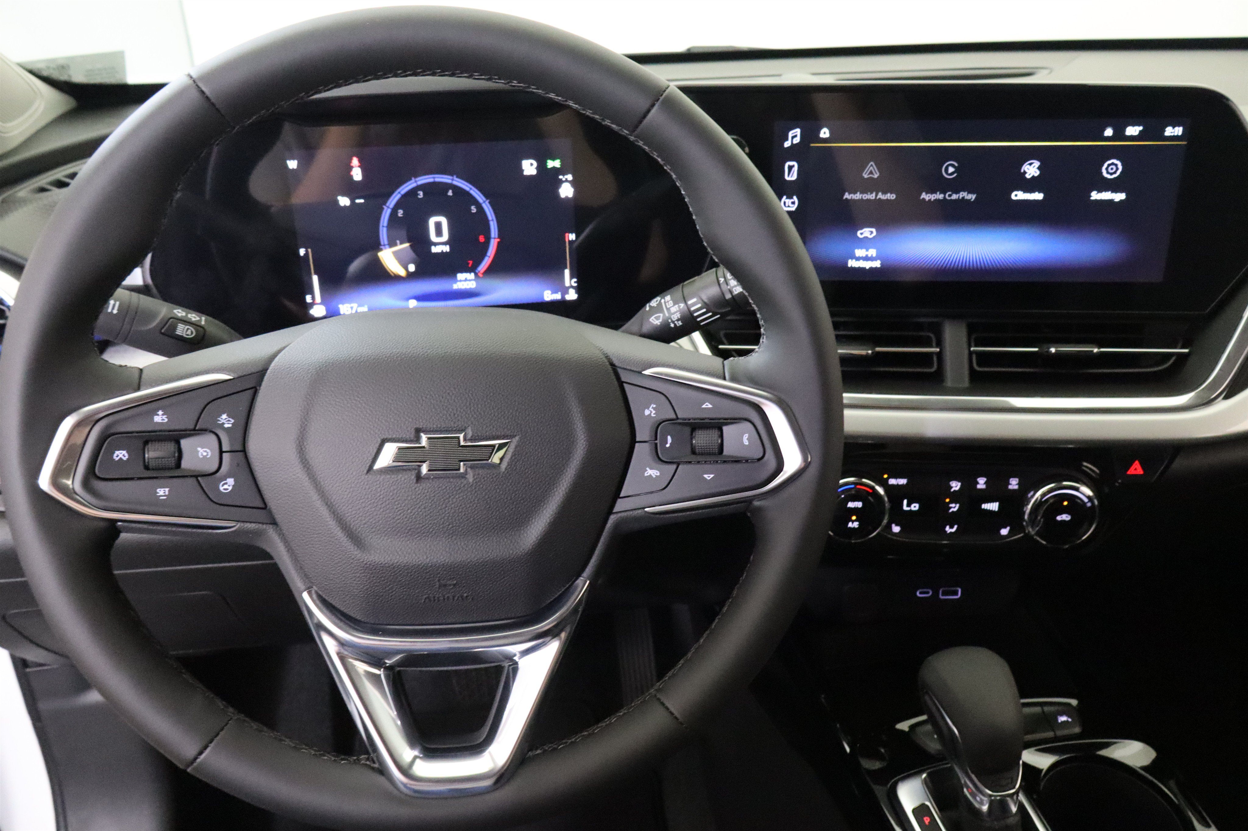 New 2026 Chevrolet Trax LT w/ Midnight Edition FWD image 24