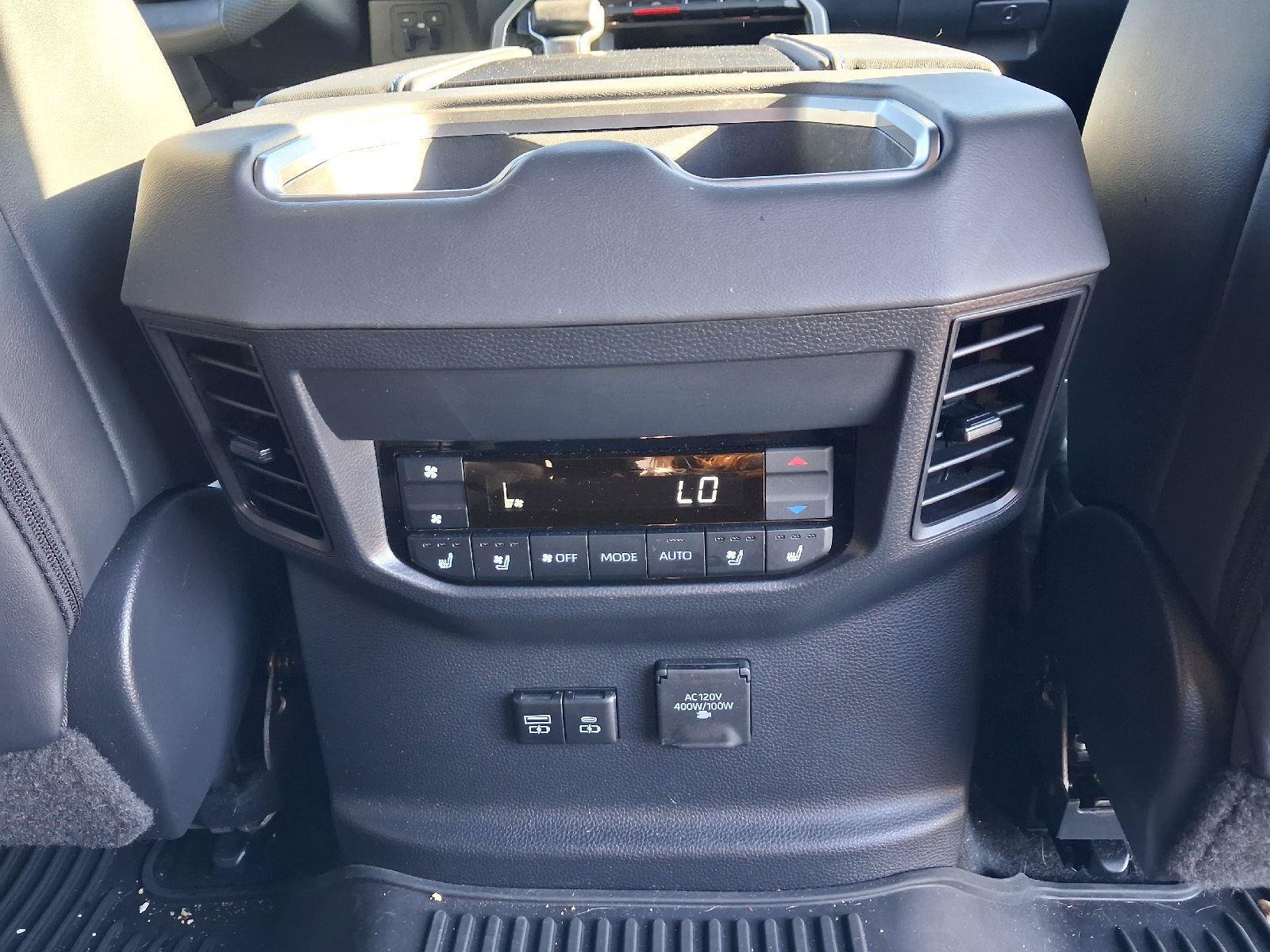 Used 2024 Toyota Sequoia Platinum AWD/4WD image 26
