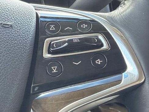 Used 2019 Cadillac Escalade Premium Luxury image 34