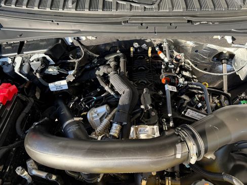 Used 2025 Ford Expedition Platinum w/ Platinum Ultimate Package image 27