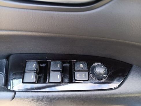 Used 2025 MAZDA CX-5 AWD 2.5 S w/ Preferred Package image 12