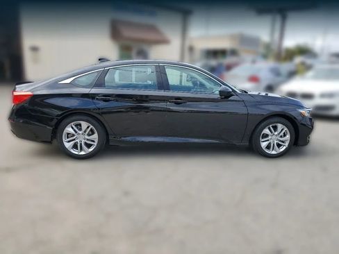 Used 2019 Honda Accord LX image 13