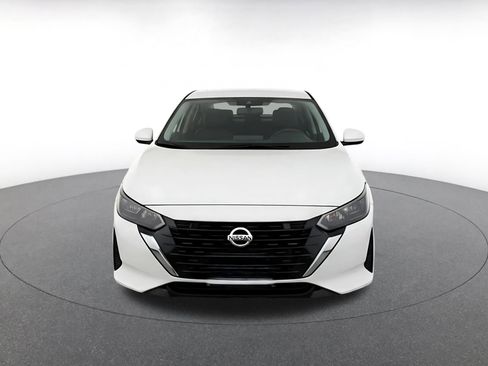 Used 2025 Nissan Sentra S image 3