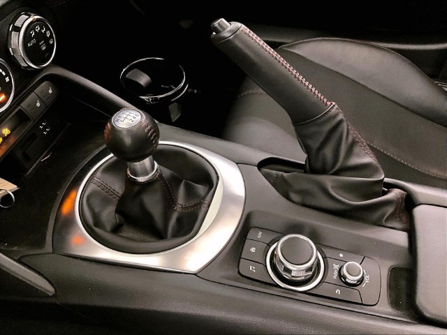 Used 2016 MAZDA MX-5 Miata Grand Touring RWD image 16