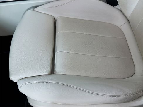 Certified 2025 Mercedes-Benz GLB 250 image 20