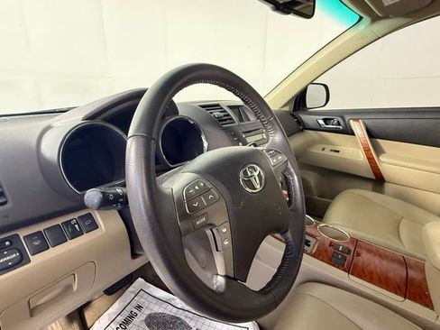 Used 2008 Toyota Highlander Limited image 18