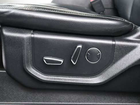 Used 2018 Ford F150 Lariat image 11