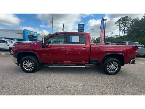 Used 2026 Chevrolet Silverado 2500 LTZ w/ LTZ Premium Package AWD/4WD image 5