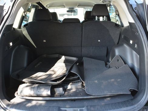 Used 2025 Honda CR-V LX image 14