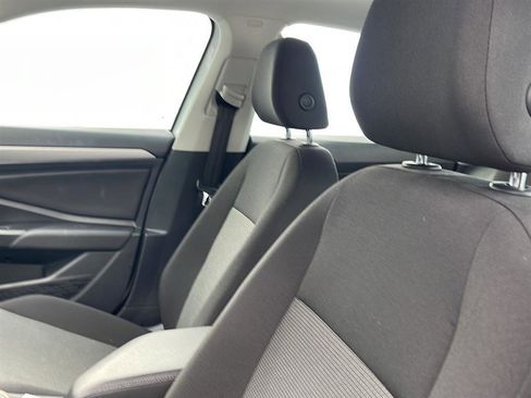 Used 2021 Volkswagen Jetta S w/ Driver Assistance Package image 5