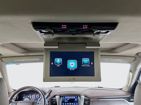 Used 2018 Chevrolet Tahoe LT image 32