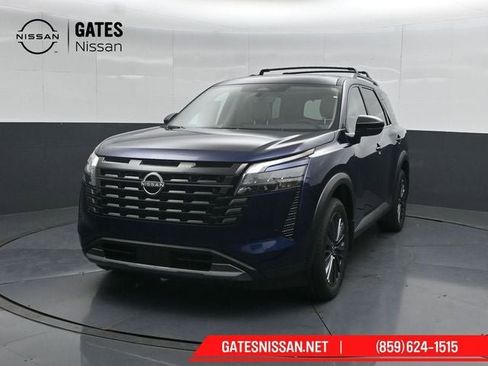 New 2026 Nissan Pathfinder SL w/ SL Premium Package AWD/4WD image 6