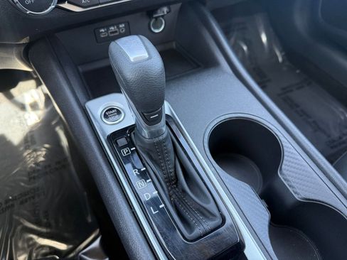 Used 2025 Nissan Altima 2.5 SV image 41