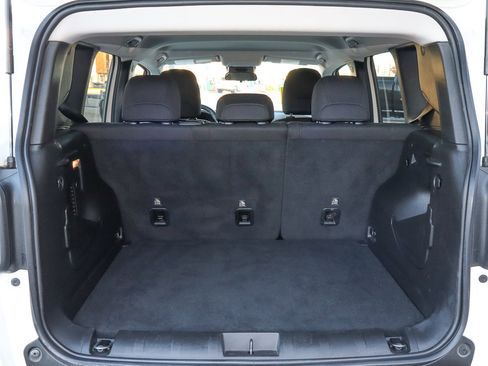 Used 2023 Jeep Renegade Latitude image 9