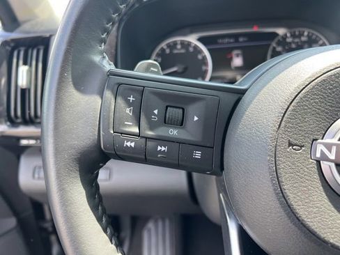 Used 2025 Nissan Pathfinder SV AWD/4WD image 14