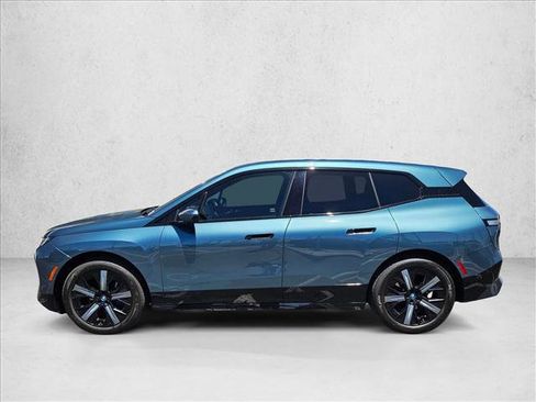 Certified 2024 BMW iX xDrive50 w/ Premium Package AWD/4WD image 9