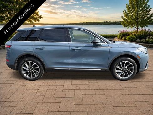 Used 2024 Lincoln Corsair AWD w/ Equipment Group 101A image 9