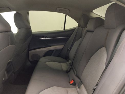 Used 2020 Toyota Camry LE image 18