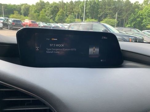 Used 2022 MAZDA MAZDA3 s image 29