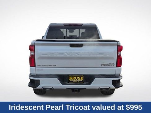 Used 2025 Chevrolet Silverado 1500 High Country w/ High Country Premium Package AWD/4WD image 5