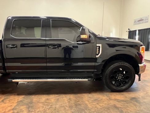 Used 2021 Ford F250 Lariat w/ Lariat Value Package image 12